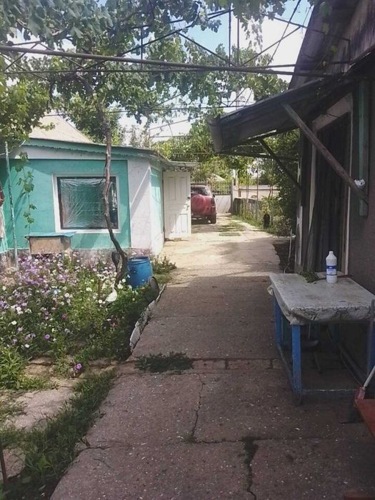 Продам дом в центре Беляевке