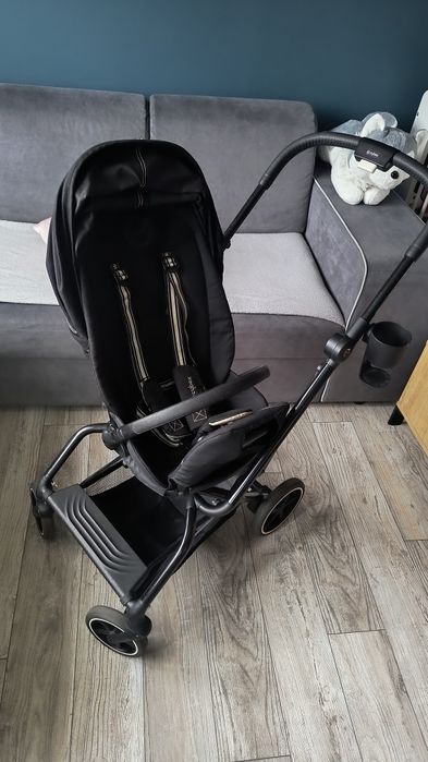Wózek spacerówka Cybex Eezy S Twist+ 2 BLK Magic Black