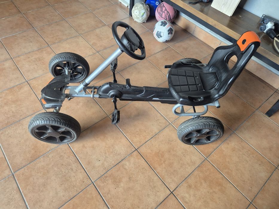 Kart de criança em bom estado