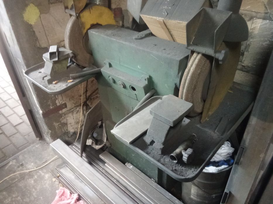 szlifierka dwutarczowa Model OND 350.
Model OND 350.Model OND 350.