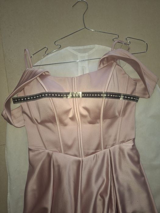 Elegancka piękną sukienka na imprezę,wesele