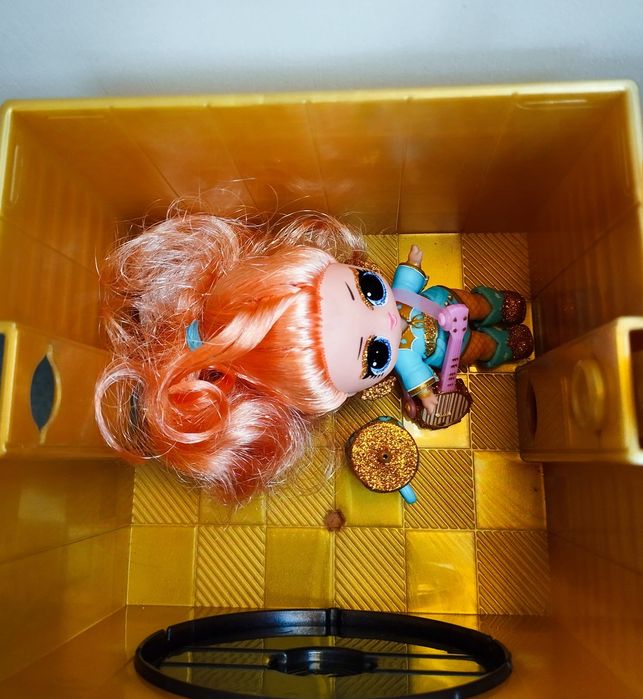 LOL remix музичний бумбокс з трьома ЛОЛ в різних музичних жанрах.