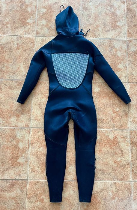 NEEDessentials 5/4 Hooded Wetsuit / Fato de Surf M