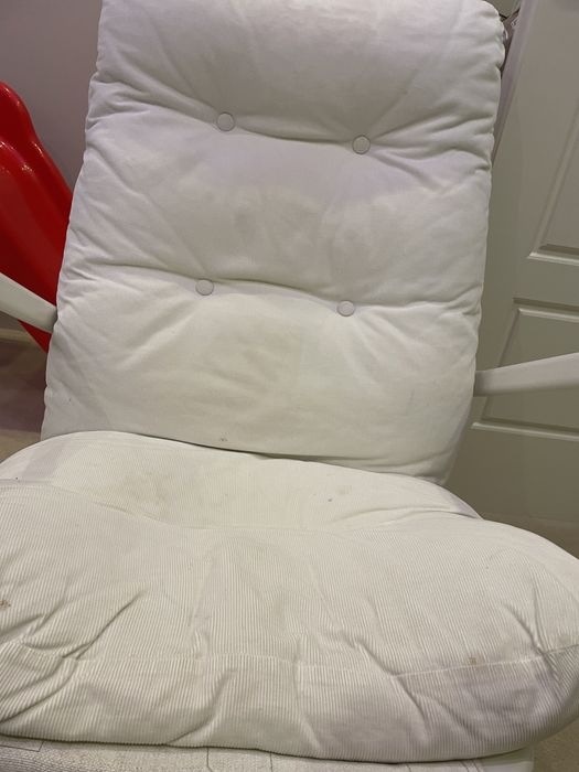 Fotel obrotowy do karmienia