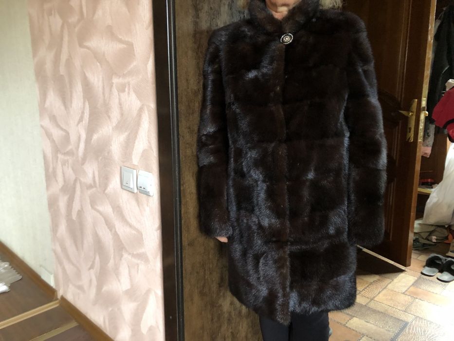 Продам норковую шубу