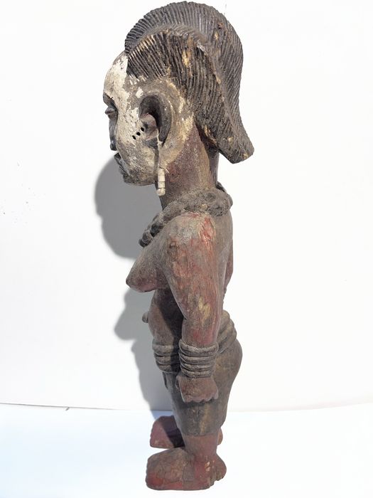 Estátua Tribal Africana em Madeira Esculpida à Mão (~54cm)