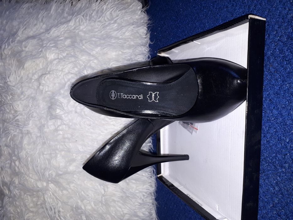 Туфли на высоком каблуке