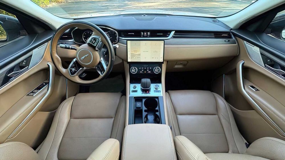 Jaguar F-PACE P250 S      2022