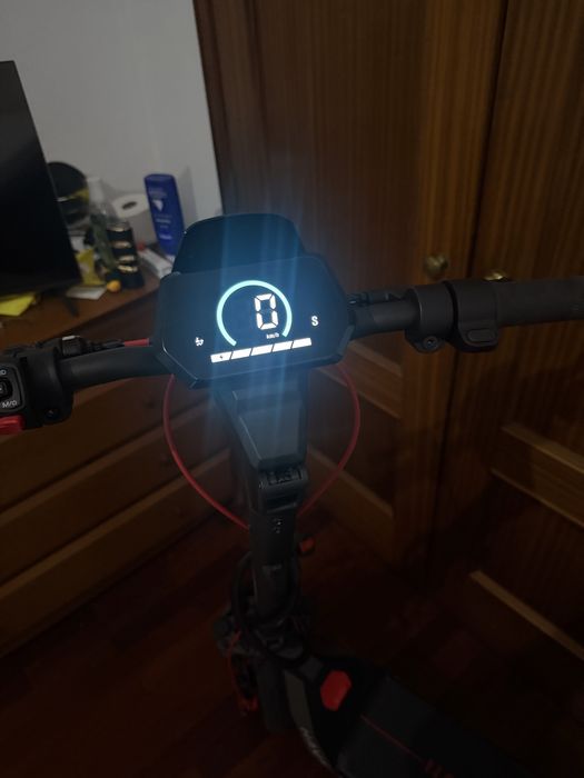 Vendo trotinet eletrica 450 euros