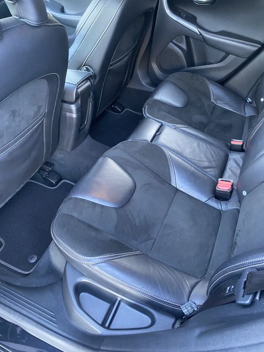 Volvo V40 D2 1.6 R-Design c/ 117 mil kms