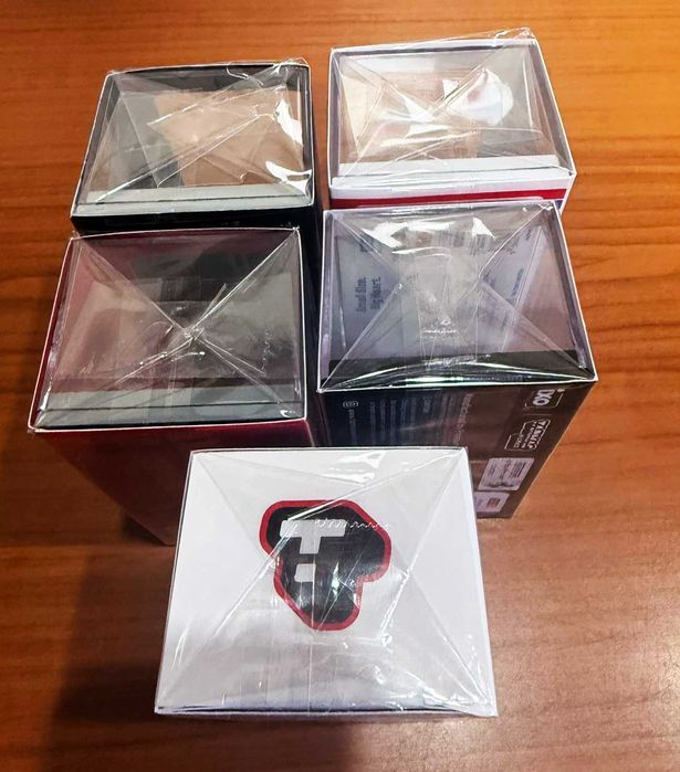 5 miniaturas 1:64 Tarmac - Honda, Porsche, Ferrari e Datsun