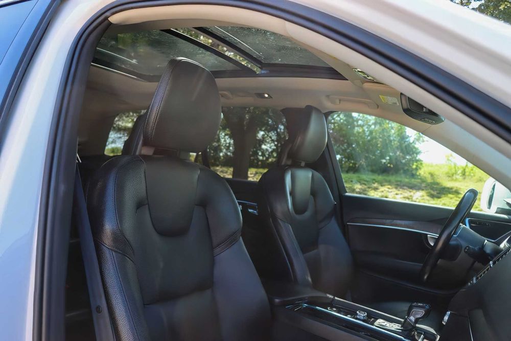 Volvo Xc90      2019
