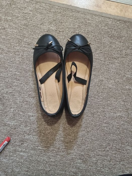 Buty dla dziewczynki 33