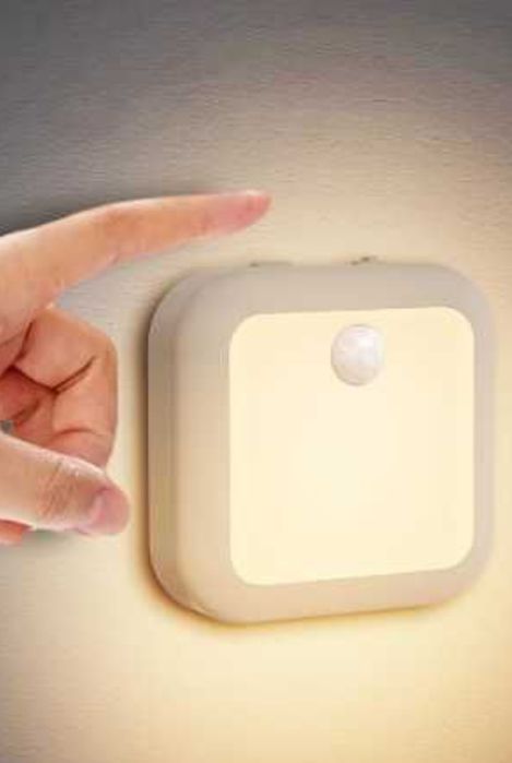 Lampka nocna z czujnikiem ruchu w pomieszczeniach SNL-003