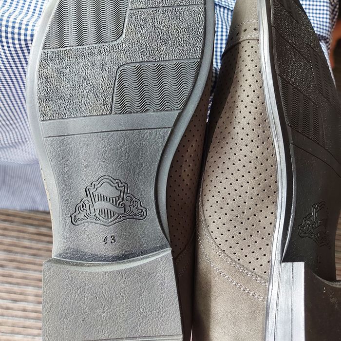 Продам туфли мужские НОВЫЕ 43, по стельке 29,5 см