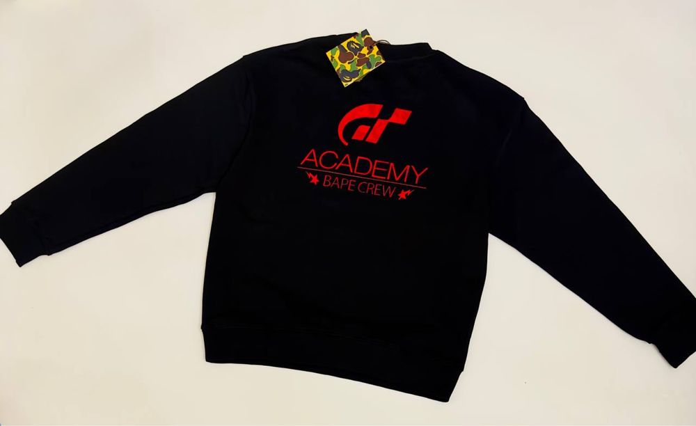 Кофта Bape вже в Україні