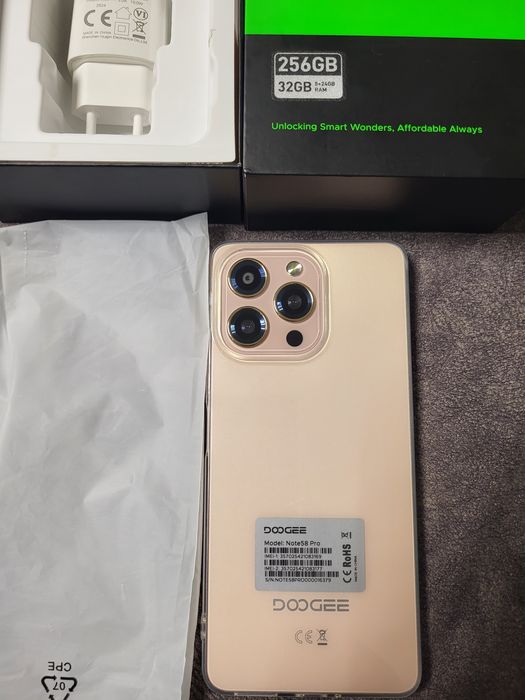 Смартфон  Doogee