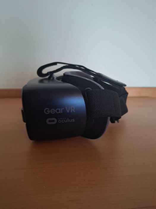 Sprzedam gogle VR Samsung Gear VR Powered by Oculus – stan bardzo dobry