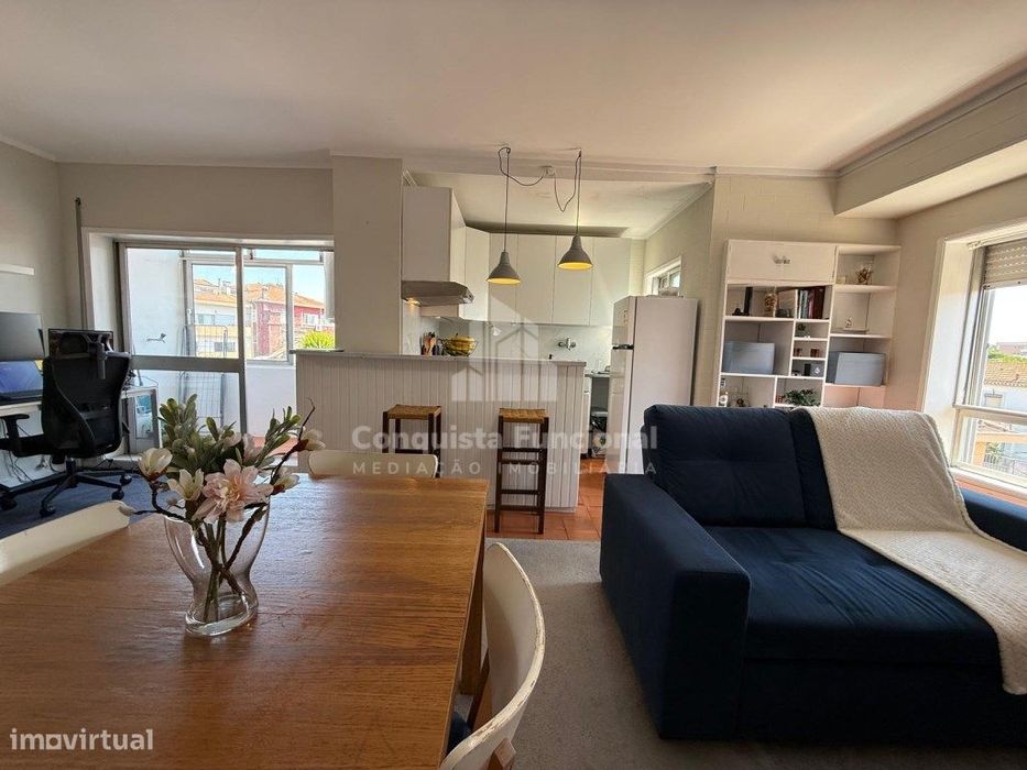 Oportunidade de negócio em Ramalde Duplex T1+1 .