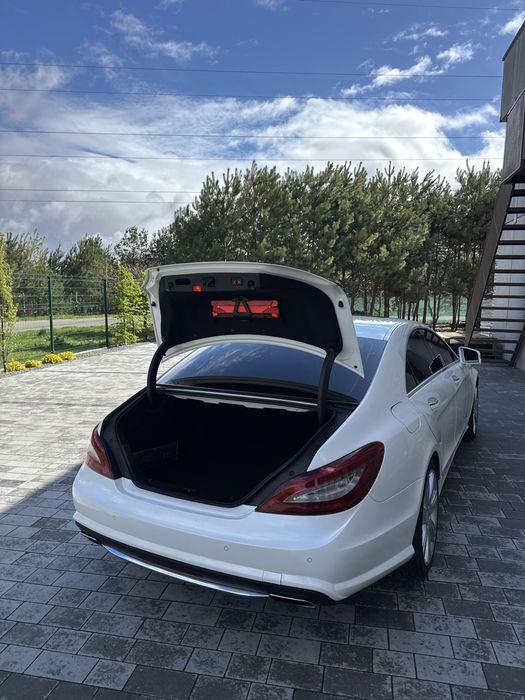 Продам Mercedes CLS в максимальній комплектацій