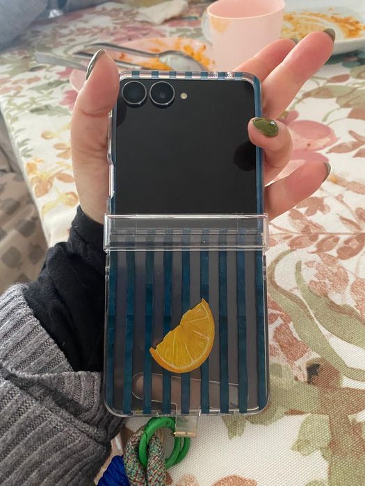 Samsung zflip7  novo 4 meses de uso