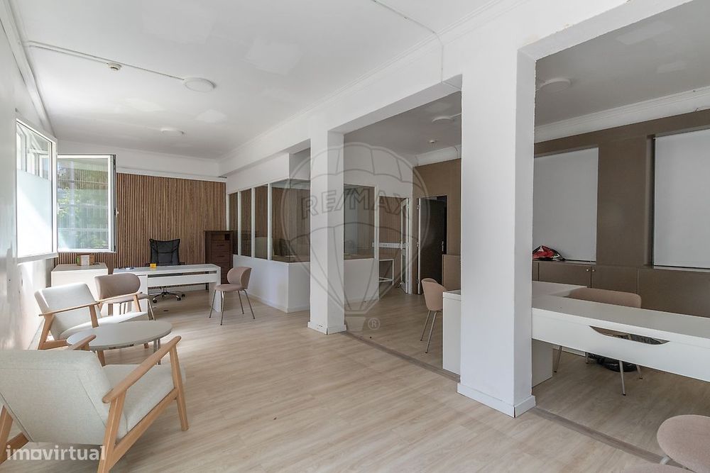 T0 Office for Rent