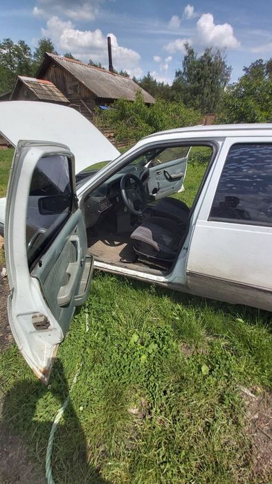 Продаж по запчастинах Opel kadett