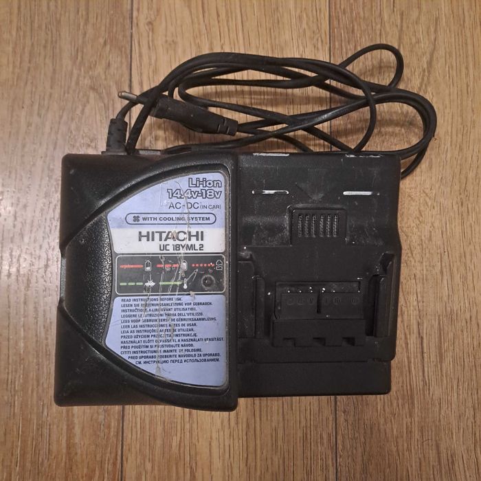 Ładowarka Hitachi