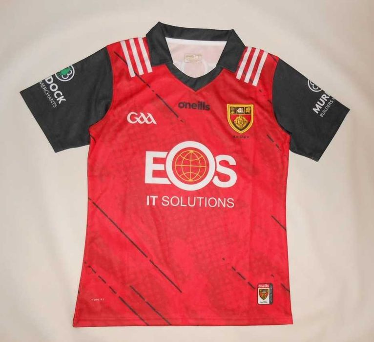 Nowa koszulka GAA Gaelic O'Neills Down An Dun (S) Tight Fit