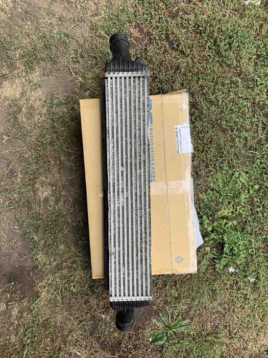 Продам оригінальний інтеркулер для ауді а6 с7