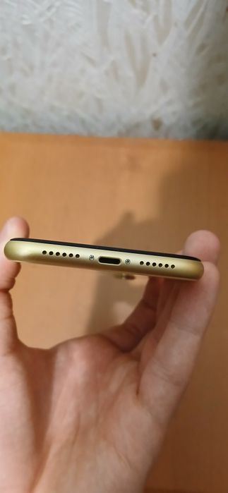 Iphone 11, 64  разбитый экран