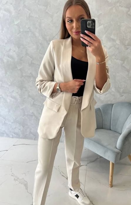 Gartitur damski komplet beżowy S