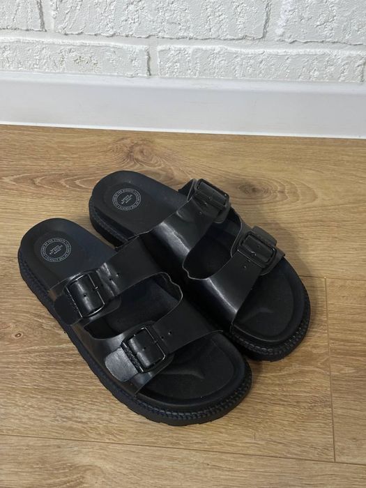 Шльопанці сандалі Cropp
