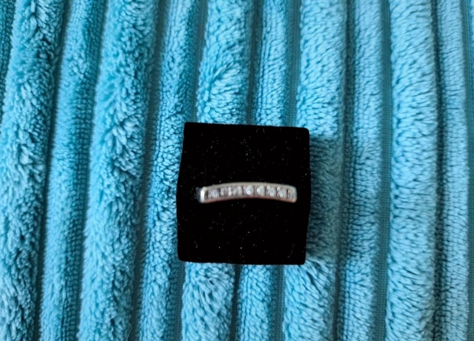 Srebrny pierścionek Yes 14