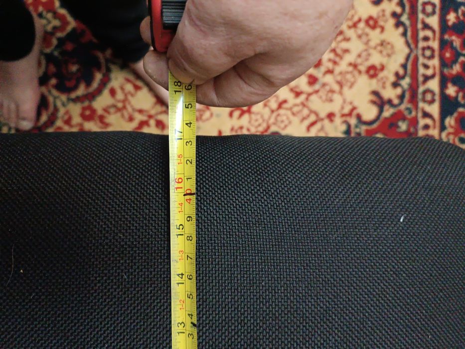 Продам стулья офисные