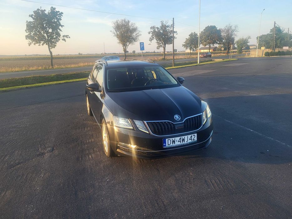 Wynajem auto osobowe oraz busy 9cio osobowe