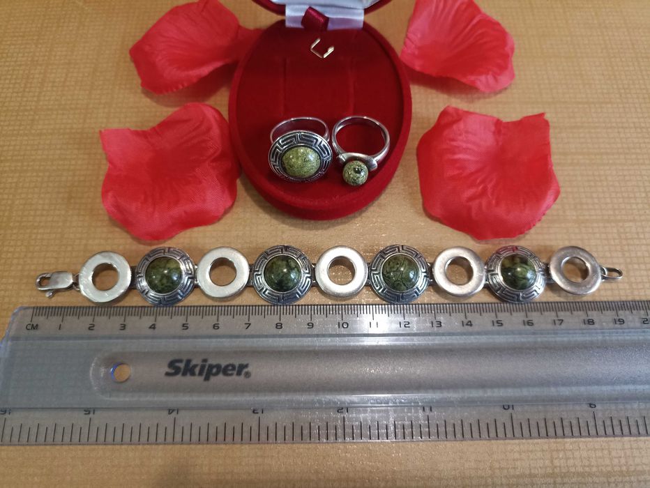 Серебряный комплект браслет, кольцо ,камень серпентинит, змеевик