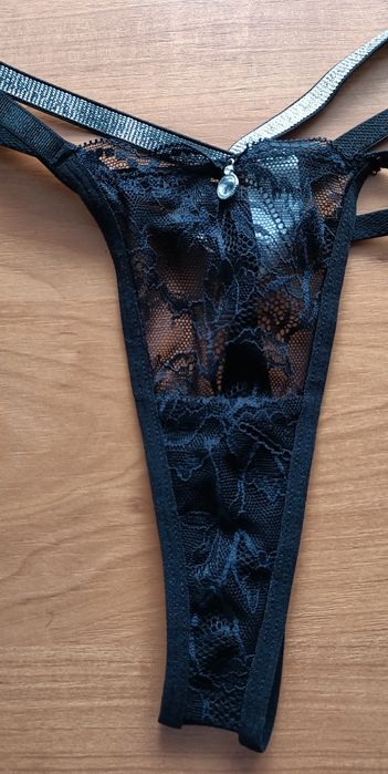 Majtki, stringi damskie