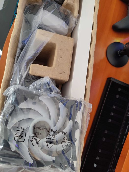 MSI MAG RGB Fans (3 x 120 mm Fans, 3 Units, Black)64729417429505122