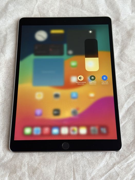 Apple iPad Pro 10.5 64gb Wifi Ідеал 82% батарея A1701