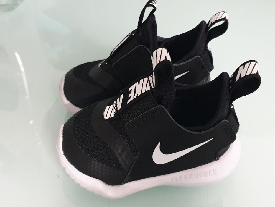 Sapatilhas Nike FlexRunner Baby Pretas