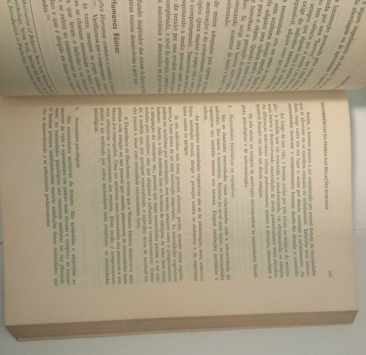Teoria Geral da Administração, de Adalberto Chiavenato