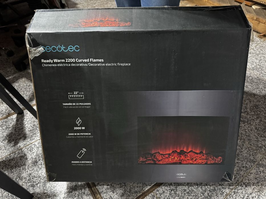 Aquecedor Cecotec 2200 a imitar a lareira