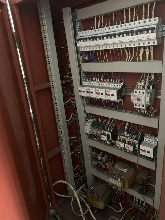 Верстат круглошліфувальний 3у131м