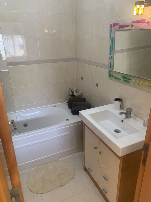 Moradia em Azeitao com piscina (mês)