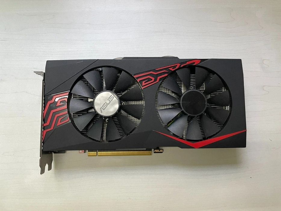 Продам відеокарту ASUS RX 570 у хорошому стані
