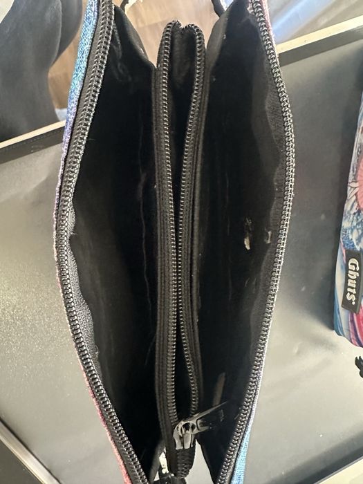 Material escolar Ghuts