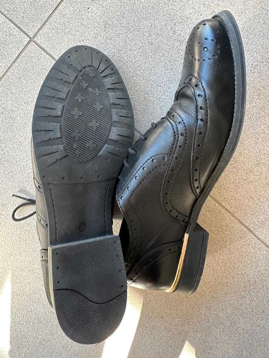 Sapatos de pele mulher (número 37)