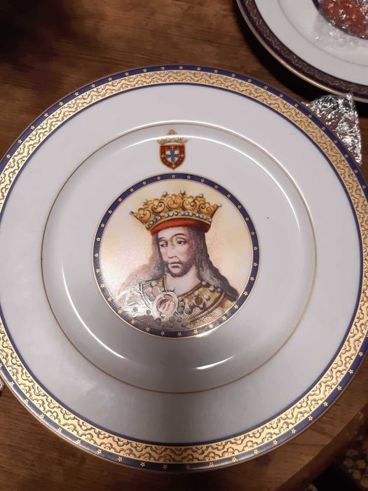 Coleção de pratos da companhia das Índias.