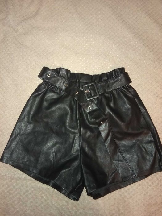 Шкіряні шорти на резинці